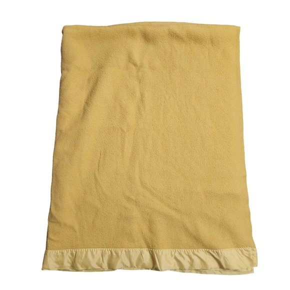 Vintage Twin Size Blanket Mustard Yellow W/ Satin Binding 79” Long X 67 “ Wide - Picture 1 of 5